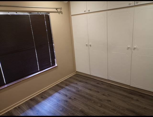 3 BEDROOM FREEHOLD TO LET IN BLACKRIDGE